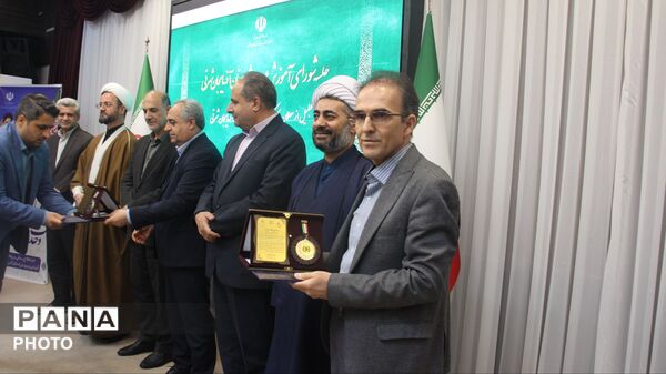 سومین جلسه شورای آموزش و پرورش آذربایجان شرقی در هفته معلم