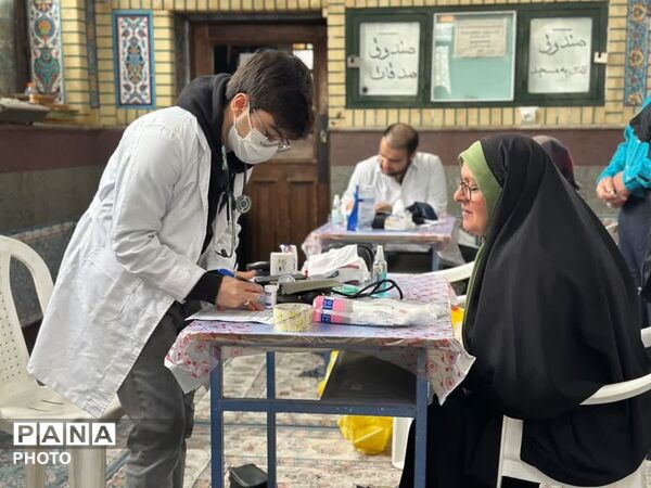 آواربرداری مناطق مسکونی آسیب‌دیده و خدمت‌رسانی  از حملات صهیونیستی آمریکایی در شهرک وحدت فردیس 