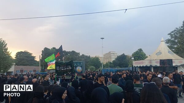 عزاداری تاسوعای حسینی در امامزاده محمد(ع) ناحیه ۴ کرج