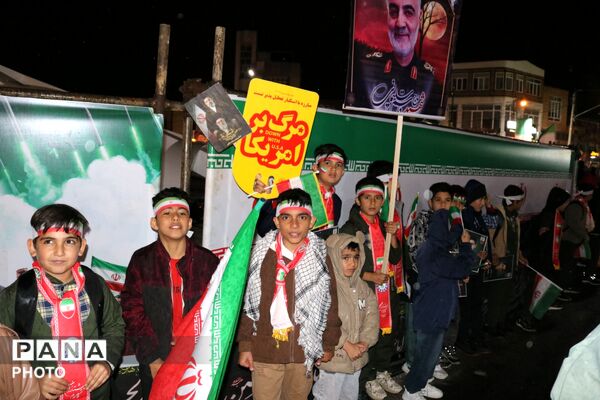 دانش‌آموزان پای کار وطن