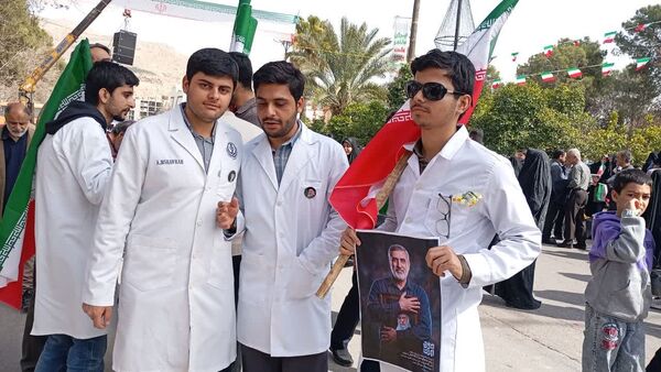 یک روز متفاوت با حضور مردمی از جنس غیرت و استقامت