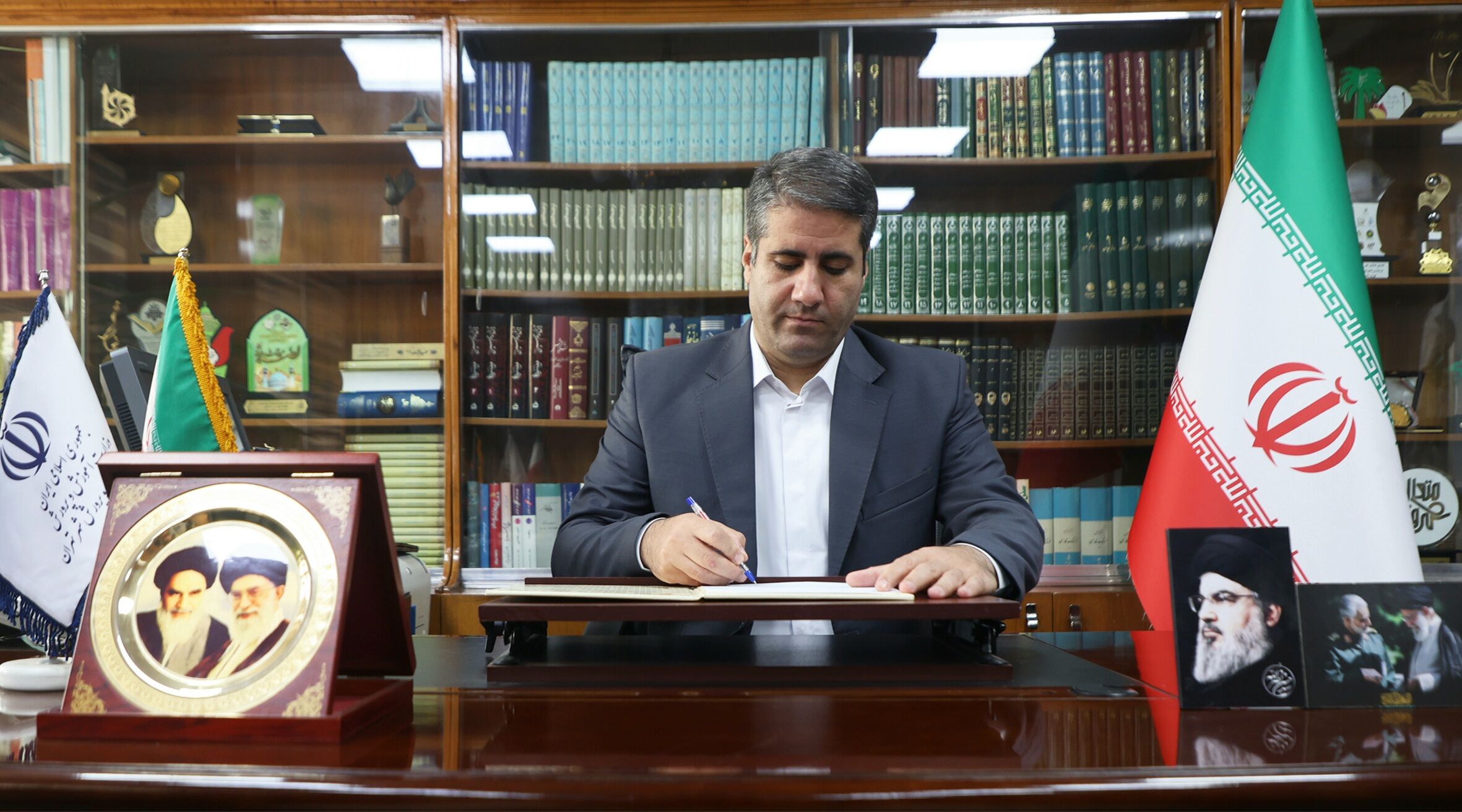 هفته پژوهش یادآور جایگاه اندیشه پرسشگری و جست‌ و جوی آگاهانه در مسیر پیشرفت علمی و تربیتی جامعه است
