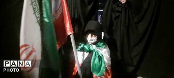 اجتماع پرشور در همبستگی با رهبری