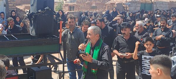 عزاداری ظهر عاشورا در روستای حسن آباد بلهر 