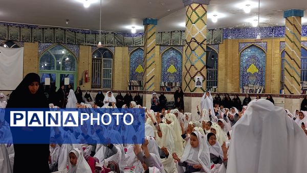 جشن بزرگ فرشته‌ها با حضور ۶۰۰ دانش‌آموز روزه اولی در فلاورجان