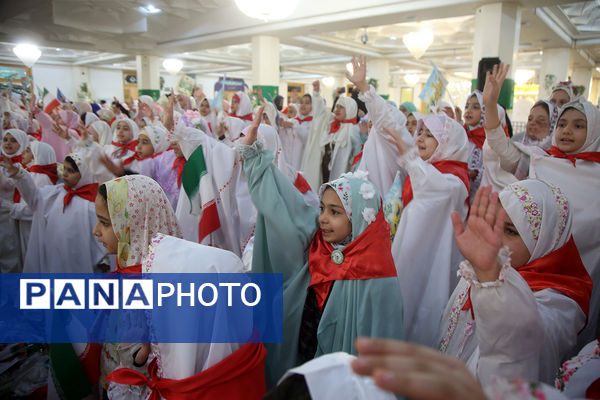 جشن تکلیف 2 هزار نفری دختران سراسر کشور در قم