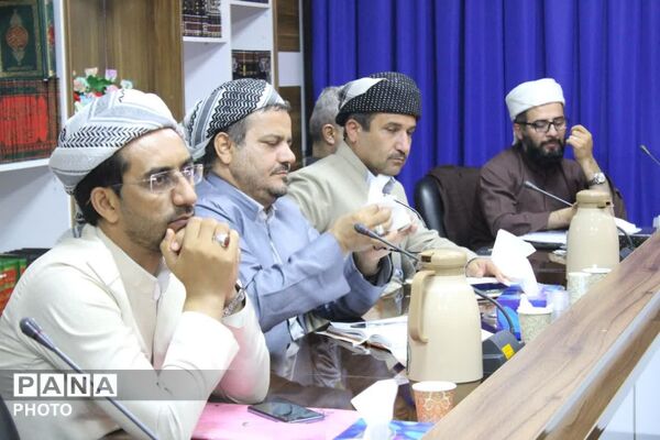 هم‌اندیشی مدیران مرکز بزرگ اسلامی با نماینده ولی فقیه در استان کردستان