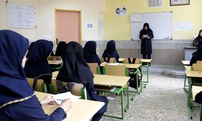 معلمان معماران تمدن و پرورش دهندگان نسل آینده هستند