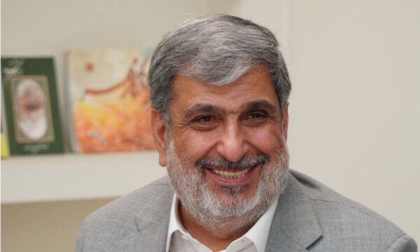 خیرین تمام‌قد و تا پای جان در خدمت مدرسه‌سازی هستند 