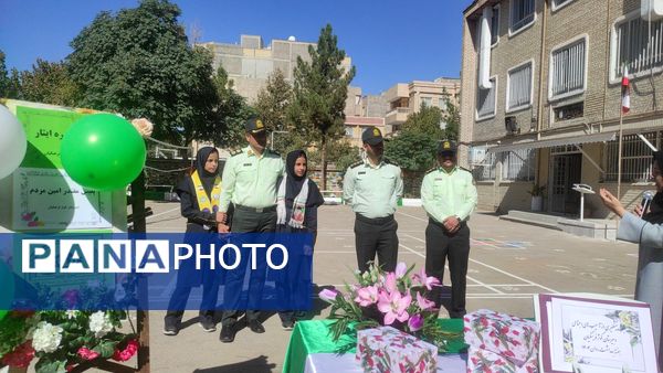 جلسه آموزش  پیشگیری از آسیب‌های اجتماعی در نیشابور