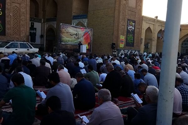 قرائت دعای عرفه در مسجد جامع  نیشابور-۱