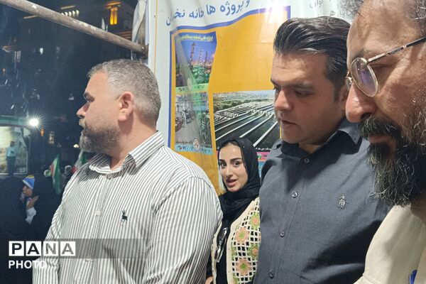 از فروش کتاب تا بیعت با رهبری؛ روایت موکب خانه نخبگان شهرستان دماوند در تجمعات شبانه رودهن