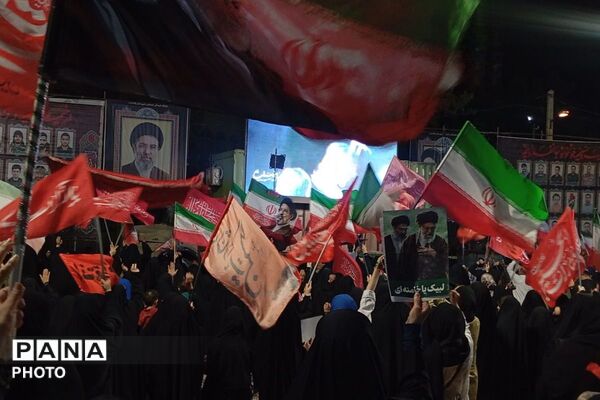 تجمع پرشور مردم در میدان معلم شهید امام خامنه‌ای