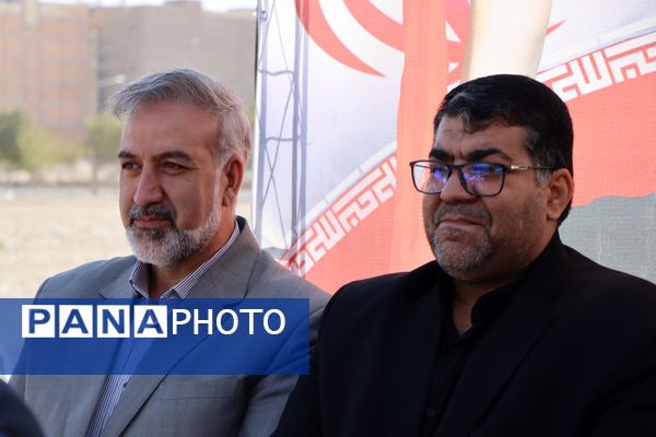 حضور پرشور دانش‌آموزان و مسئولین در راهپیمایی ۱۳ آبان در ناحیه یک بهارستان