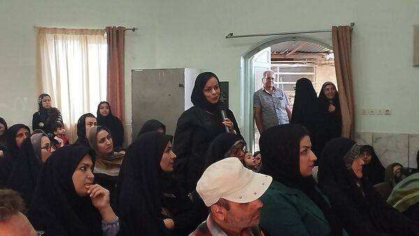 جلسه انجمن و اولیا در هنرستان کاردانش حافظ 