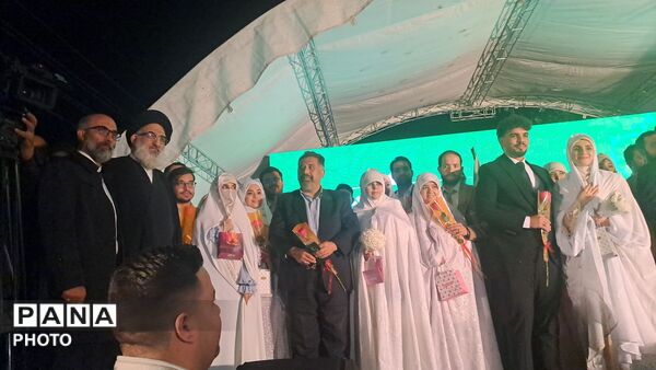 پیمان عشق ۵۰ زوج ایثارگر البرزی زیر پرچم ولایت 