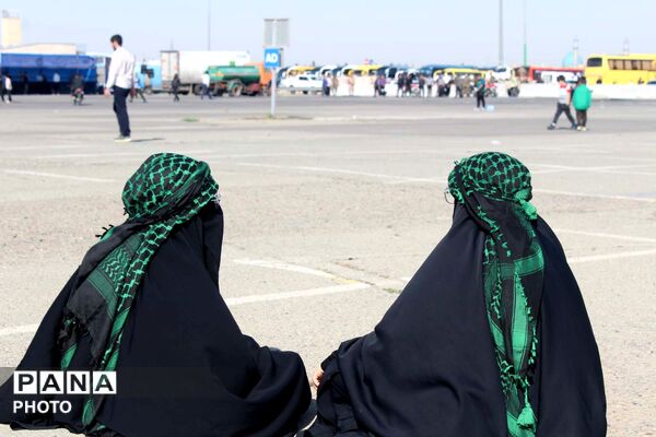 حضور کودکان و نوجوانان در مراسم سالگرد ارتحال حضرت امام(ره)