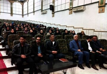 آموزش آموزگاران ابتدایی با هدف کیفیت بخشی به برنامه‌های سلامت 