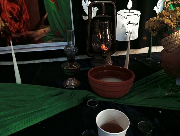 عطر چای به مناسبت شهادت حضرت زهرا (ع) در دبیرستان عطیه 