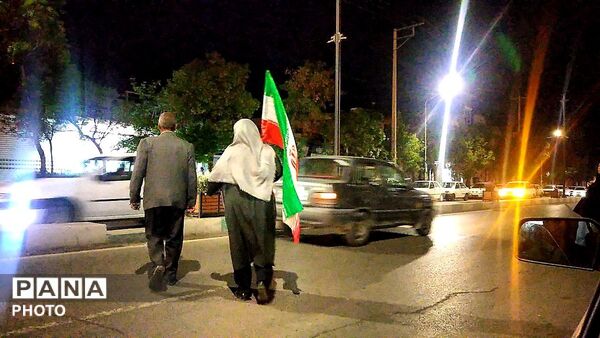 می آییم تا آینده را بسازیم