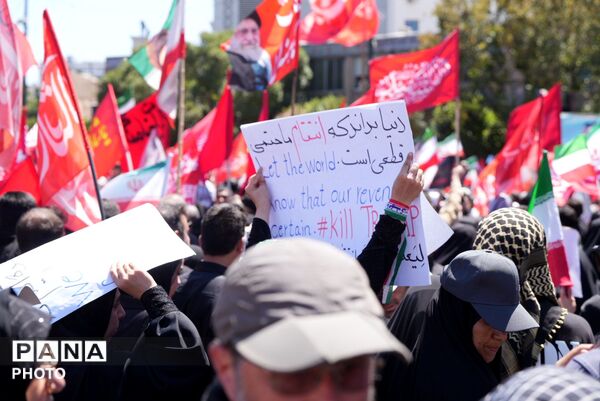 حضور تاریخی مردم در مشهد؛ حماسه‌ای که تاریخ از یاد نخواهد برد (1)