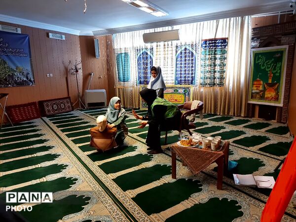 دوره آموزشی علمی مهارتی امداد و نجات ویژه سفیران سلامت منتخب ناحیه ۶