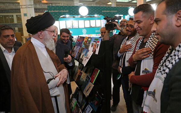 بازدید رهبر معظم انقلاب اسلامی از سی‌وپنجمین نمایشگاه کتاب تهران