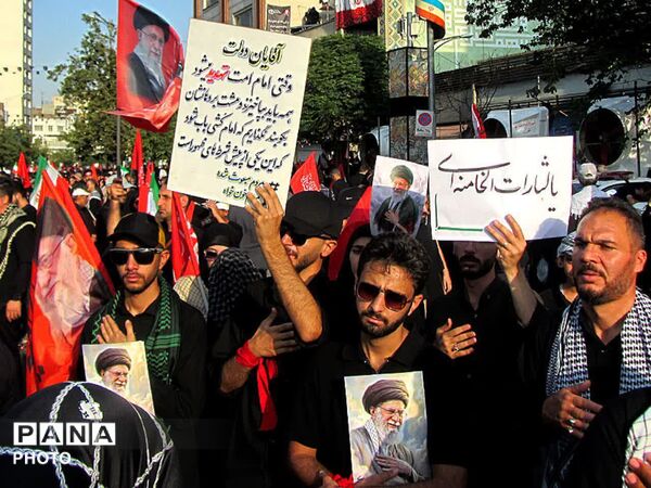 مراسم بدرقه و تشییع آقای شهید ایران در تهران 