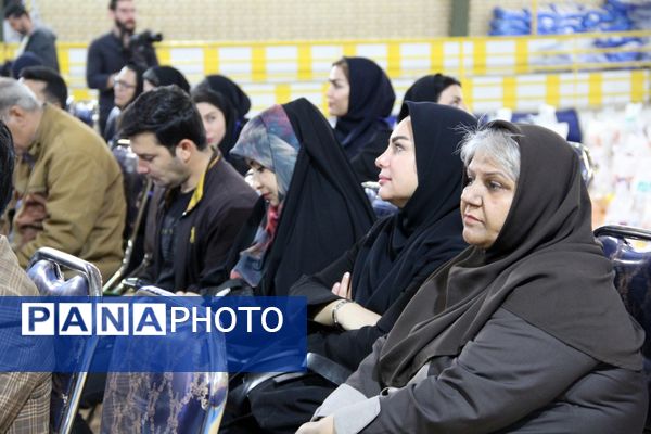 توزیع هزار بسته معیشتی به همت خیرین و خیریه عطر یاس نبوی