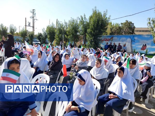 نواختن زنگ مهر در مدارس شهرستان خرم‌دره 