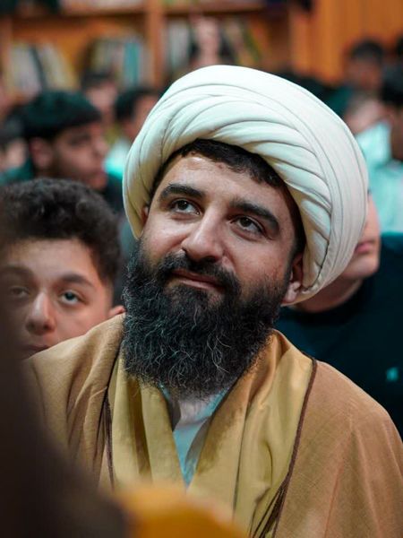 جلوه‌ای از اعتکاف دانش‌آموزی در مسجد امام علی‌بن‌ابی‌طالب (ع)