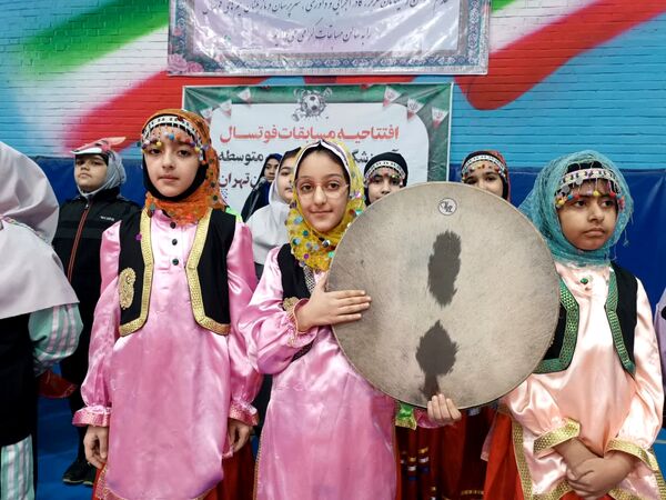 آئین افتتاحیه مسابقات فوتسال دانش‌آموزی منتخب آموزشگاه های شهرستانهای استان تهران به میزبانی ورامین 