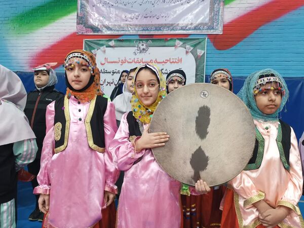آئین افتتاحیه مسابقات فوتسال دانش‌آموزی منتخب آموزشگاه های شهرستانهای استان تهران به میزبانی ورامین 