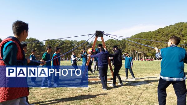 بازدید مدیرکل مدیر بحران استانداری اصفهان از اردوهای طرح تمشک استان اصفهان