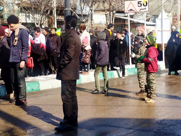 پاسخ حماسی مردم انقلابی فاروج به استکبار جهانی با حضور در راهپیمایی ۲۲بهمن 