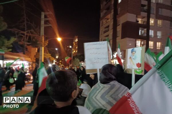 ستون این انقلاب، ایستادگی مردم در ۸۰ شب کف میدان 