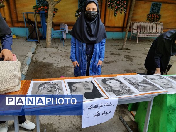 بازارچه کسب و کار در دبیرستان میرزا جعفر سروقد