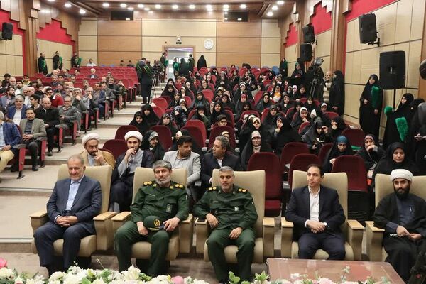 آئین تجلیل از استاد مجتبی قدبیگی قاری بین المللی برگزار گردید