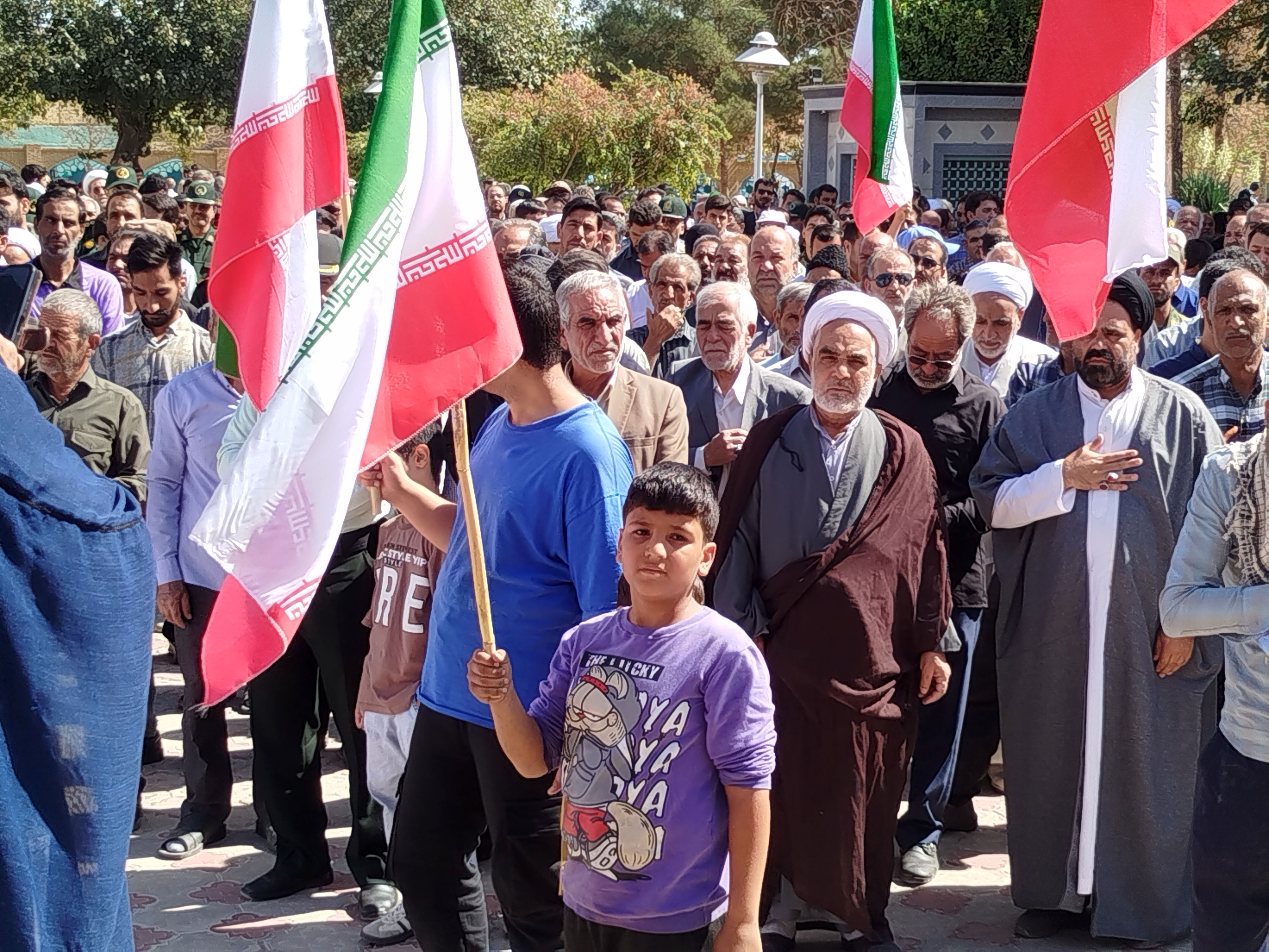 نسل آینده در صف اول خشم