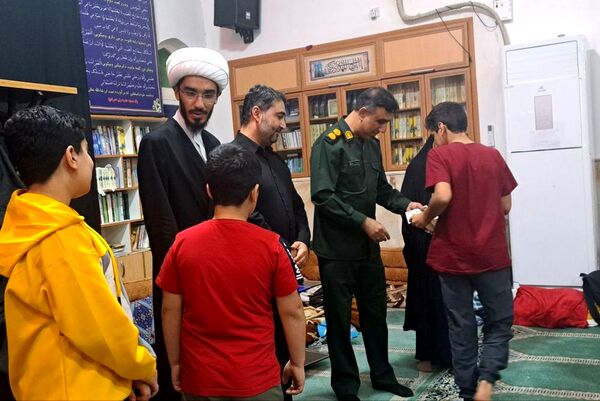 اعتکاف دانش‌آموزی در گناوه