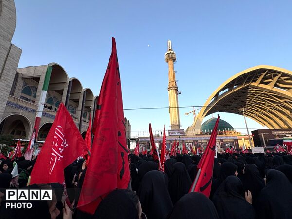 تکرار حماسه در وداع با شهید ایران
