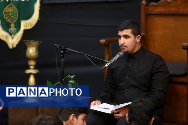 محفل عزاداری نوجوانان فاطمی در دهه اول محرم الحرام