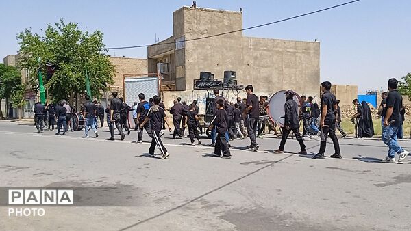 نهمین روز از مراسم عزاداری امام حسین (تاسوعای حسینی)در مسجد امام سجاد(ع)