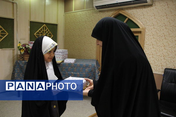 اولین روز از جشنواره ستارگان قرآنی در امامزاده سیدجعفر محمد