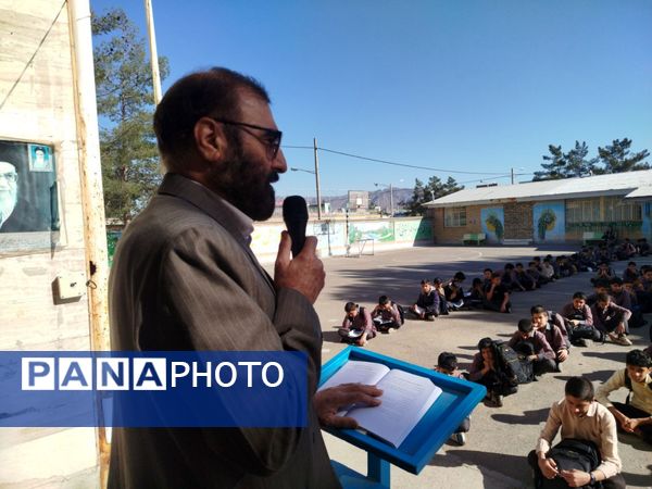 بازدید سرزده بازپرس دادگستری شهرستان کاشمر از دبیرستان میثاق