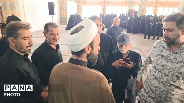 جلسه توجیهی خادمان مسجد جمکران در آستانه تشییع پیکر آقای شهید ایران