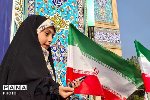 بیعت مردم قرچک با سومین رهبر نظام مقدس جمهوری اسلامی ایران