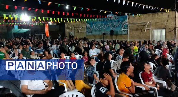 مراسم جشن ایام ربیع الاول در بوستان خورشید قم