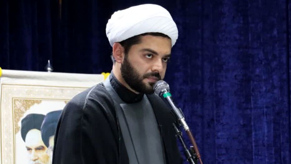 ادب، مروارید ارزشمند تقواست