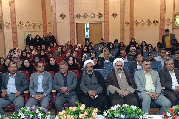 همایش ادبی زیر سایه خورشید و رونمایی از کتاب به مناسبت میلاد امام رضا(ع) در مروست